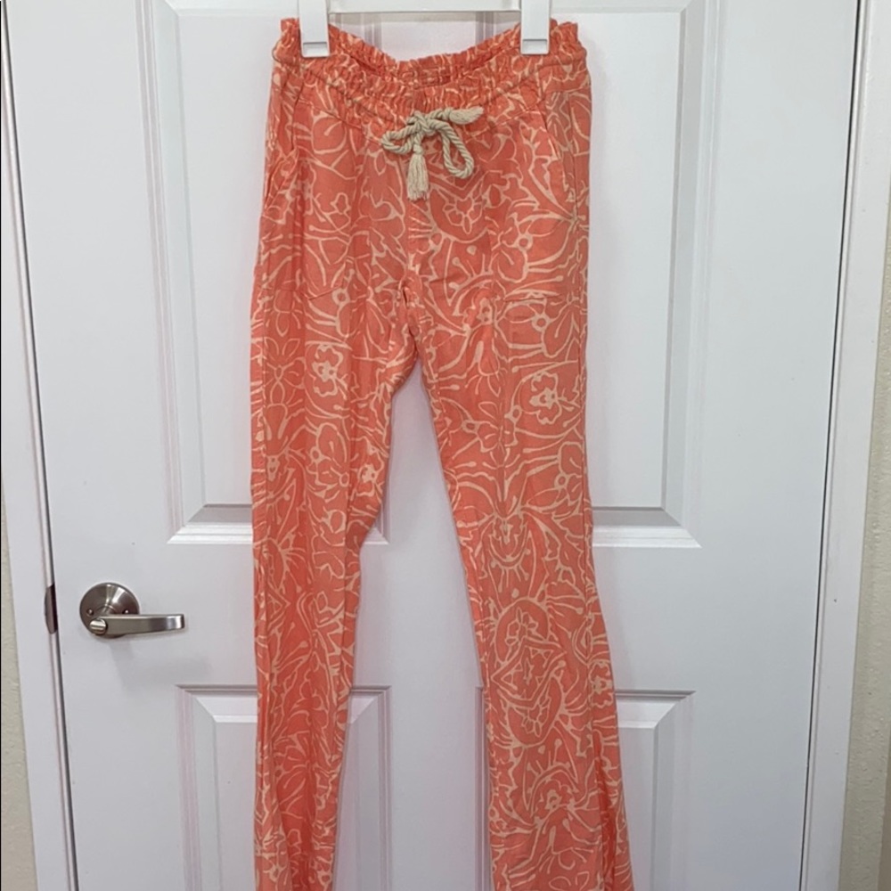 Roxy’s Oceanside wide leg drawstring pants!